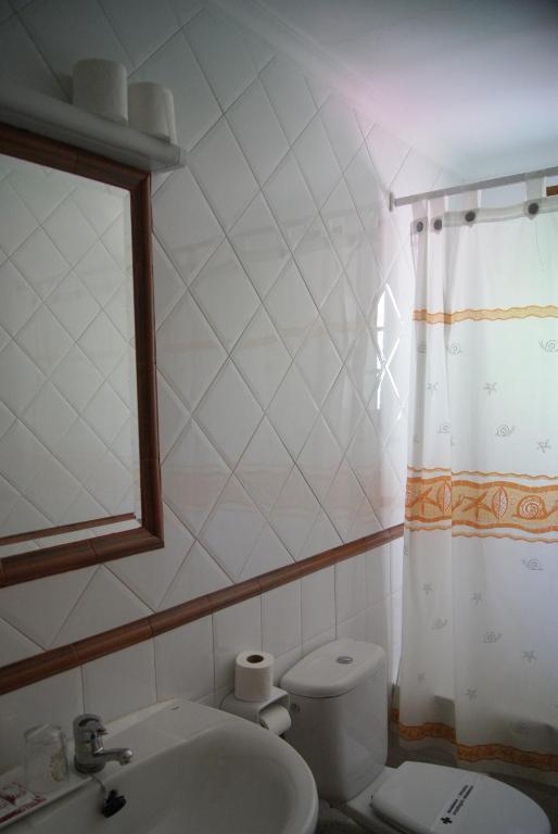 Hotel Garganta Del Cares Понсебос Номер фото