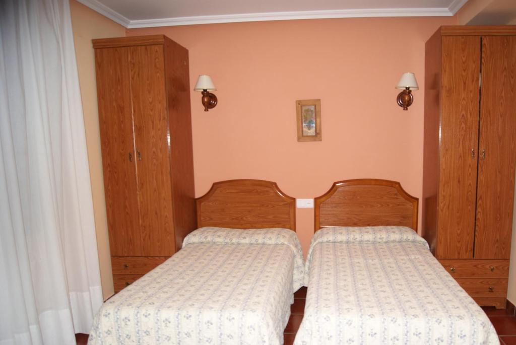 Hotel Garganta Del Cares Понсебос Номер фото